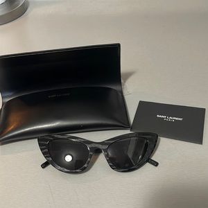 YSL Cat Eye Sunglasses 🖤